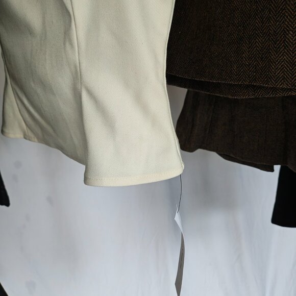 REFORMATION Melanie Top in Ivory, size 2 - Picture 4 of 8